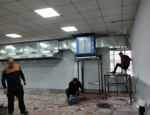 湘潭工厂食堂不锈钢排烟罩，排烟管道制作安装案例